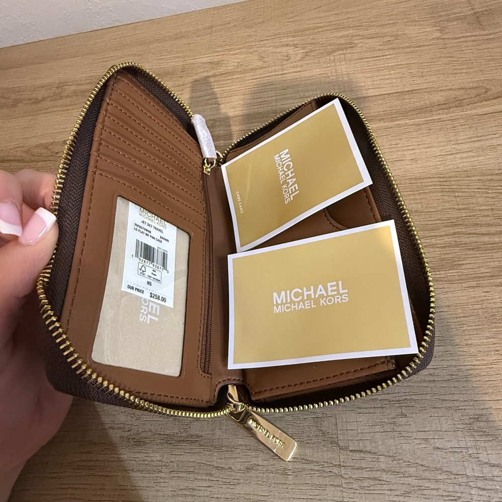 Michael Kors Jet Set logo Brown and Gold Wristlet NWT - Picture 8 of 8